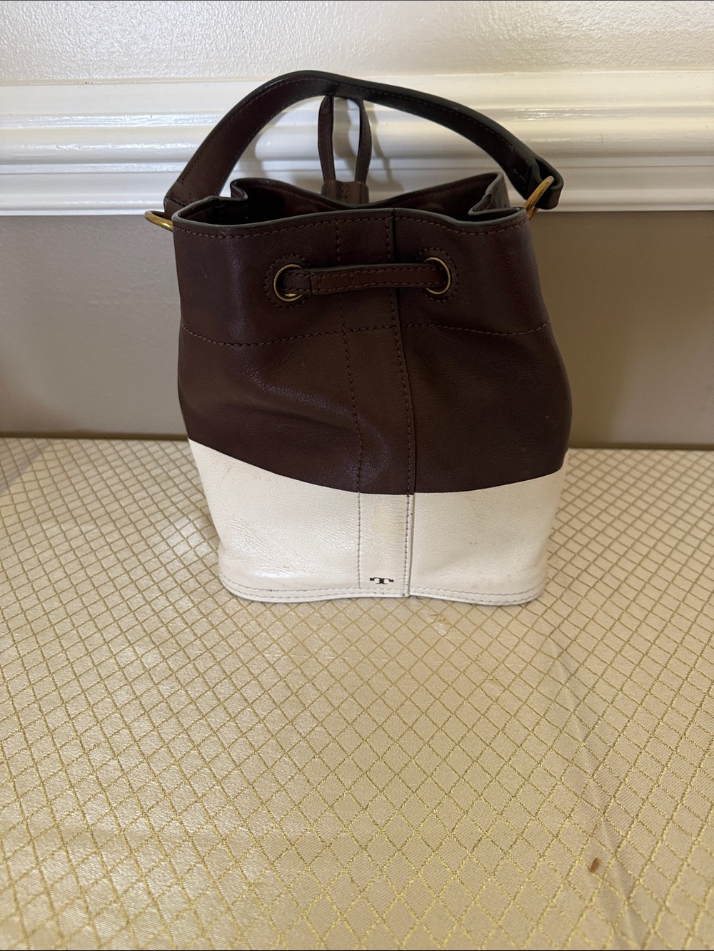 Women's Two-Tone Brown and White Bucket Bag